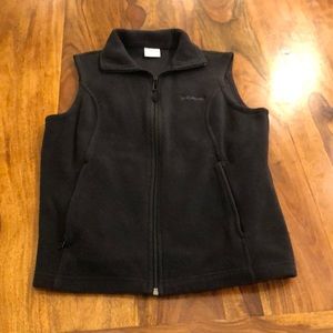 Columbia Fleece vest with pockets